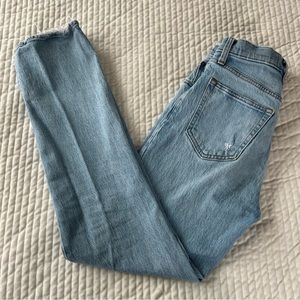 Abercrombie and Fitch the 90s straight ultra high rise jeans size 25/0 light